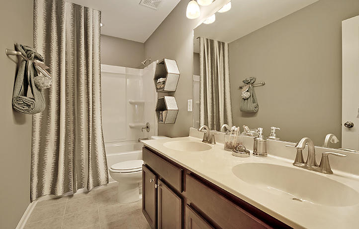 513 Squire Pope Road Summerville, SC 29486 - Photo 4 of 15 Secondary bath