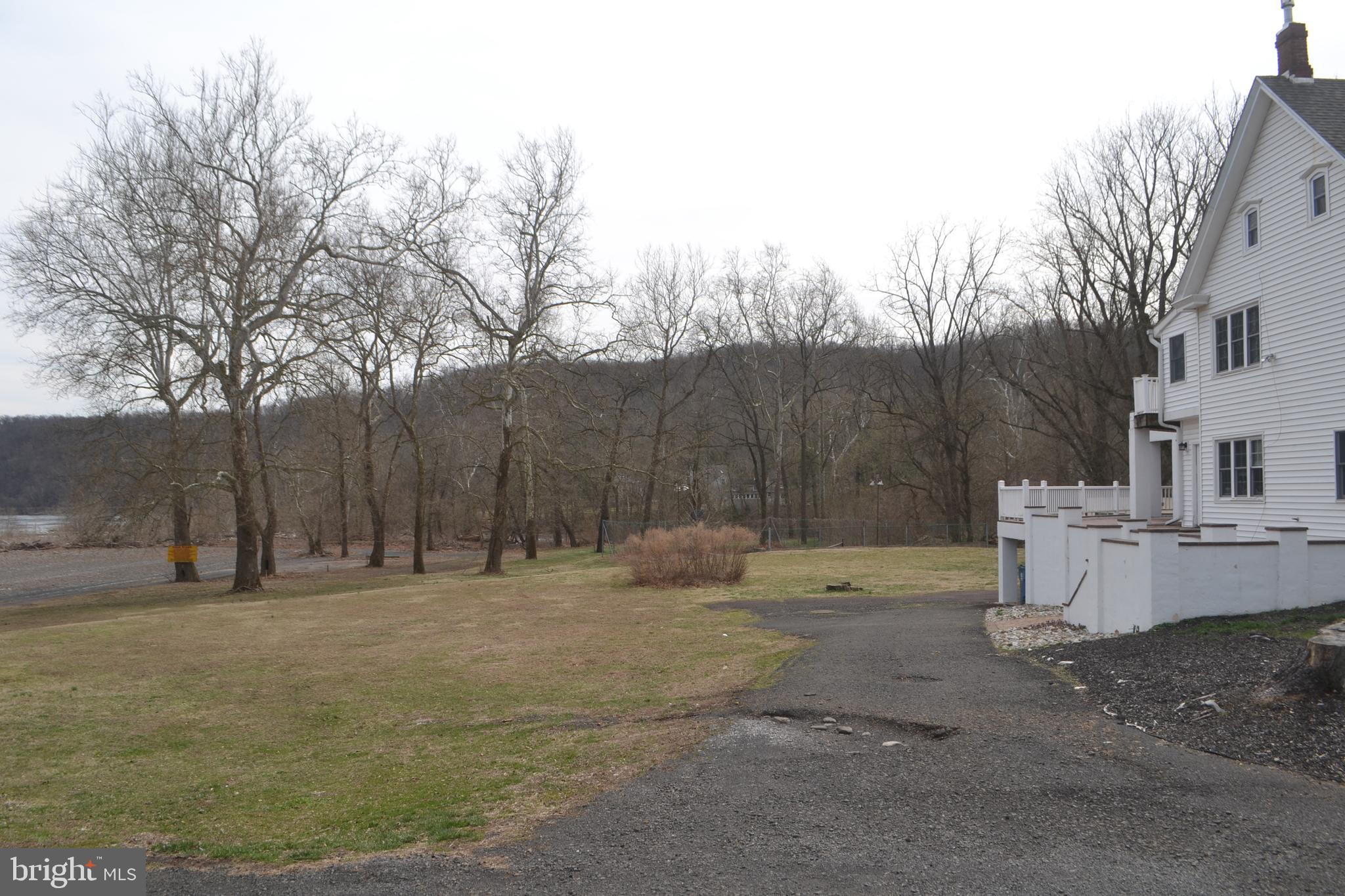 5 Byram Road Pipersville, PA 18947 - Photo 4 of 36 Drive Way