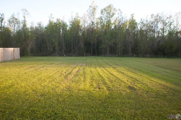 $264,900 | 1322 Pine Bluff Avenue, Zachary, LA 70791