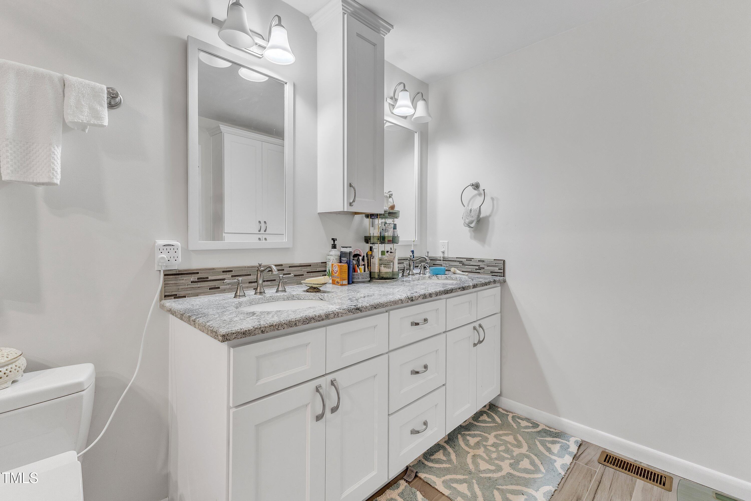 11209 Sedgefield Drive Raleigh, NC 27613 - Photo 39 of 78 39-11209 Sedgefield Dr-57