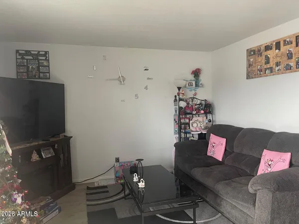 $220,000 | 4834 West Rose Lane, Glendale, AZ 85301