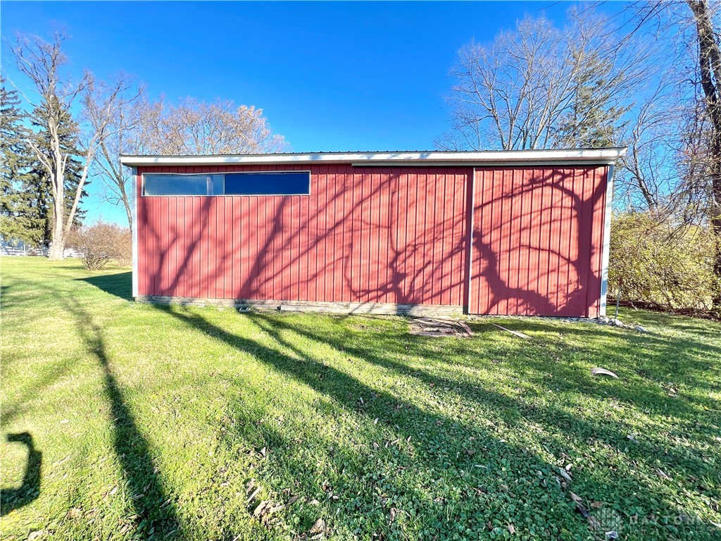 3145 Troy Road Springfield, OH 45504 - Photo 1 of 32