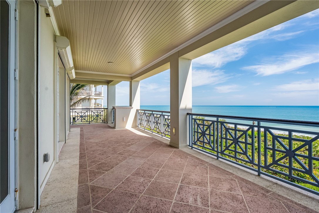 60 Beachside Drive, Unit 201 Vero Beach, FL 32963 - Photo 16 of 34
