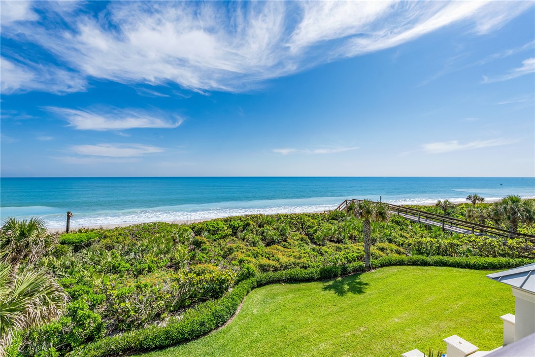 60 Beachside Drive, Unit 201 Vero Beach, FL 32963 - Photo 27 of 34