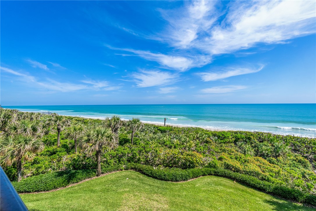 60 Beachside Drive, Unit 201 Vero Beach, FL 32963 - Photo 28 of 34