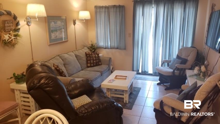 400 Plantation Road, Unit 2114 Gulf Shores, AL 36542 - Photo 2 of 21 Living Room
