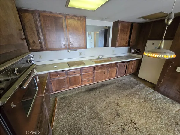 $195,000 | 13121 Oak Hills Drive, Unit 233J, Seal Beach, CA 90740