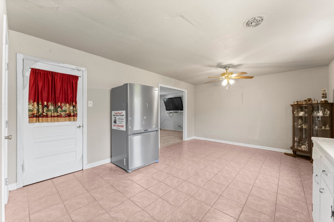 814 Isetta Lane Houston, TX 77060 - Photo 12 of 30