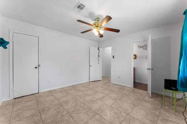 $245,000 | 814 Isetta Lane, Houston, TX 77060