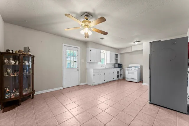 $245,000 | 814 Isetta Lane, Houston, TX 77060