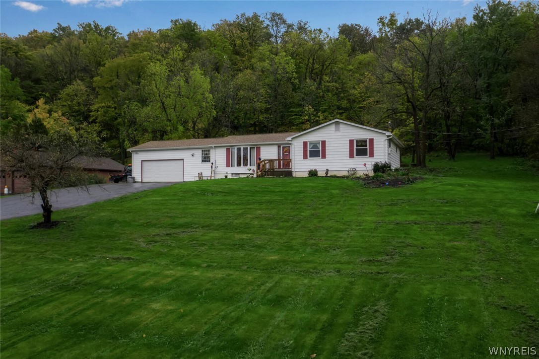 1108 Ridge Road Lewiston, NY 14092 - Photo 1 of 1