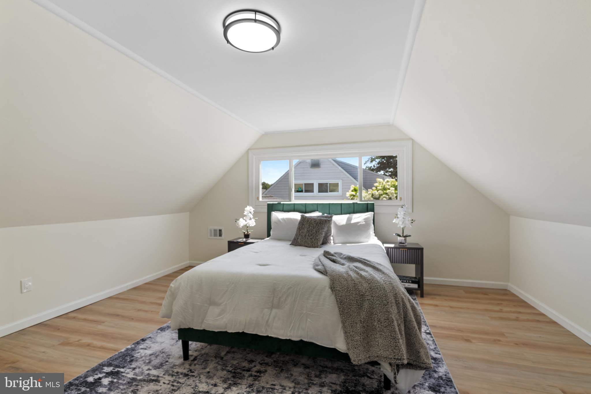 57 Middle Road Levittown, PA 19056 - Photo 14 of 26