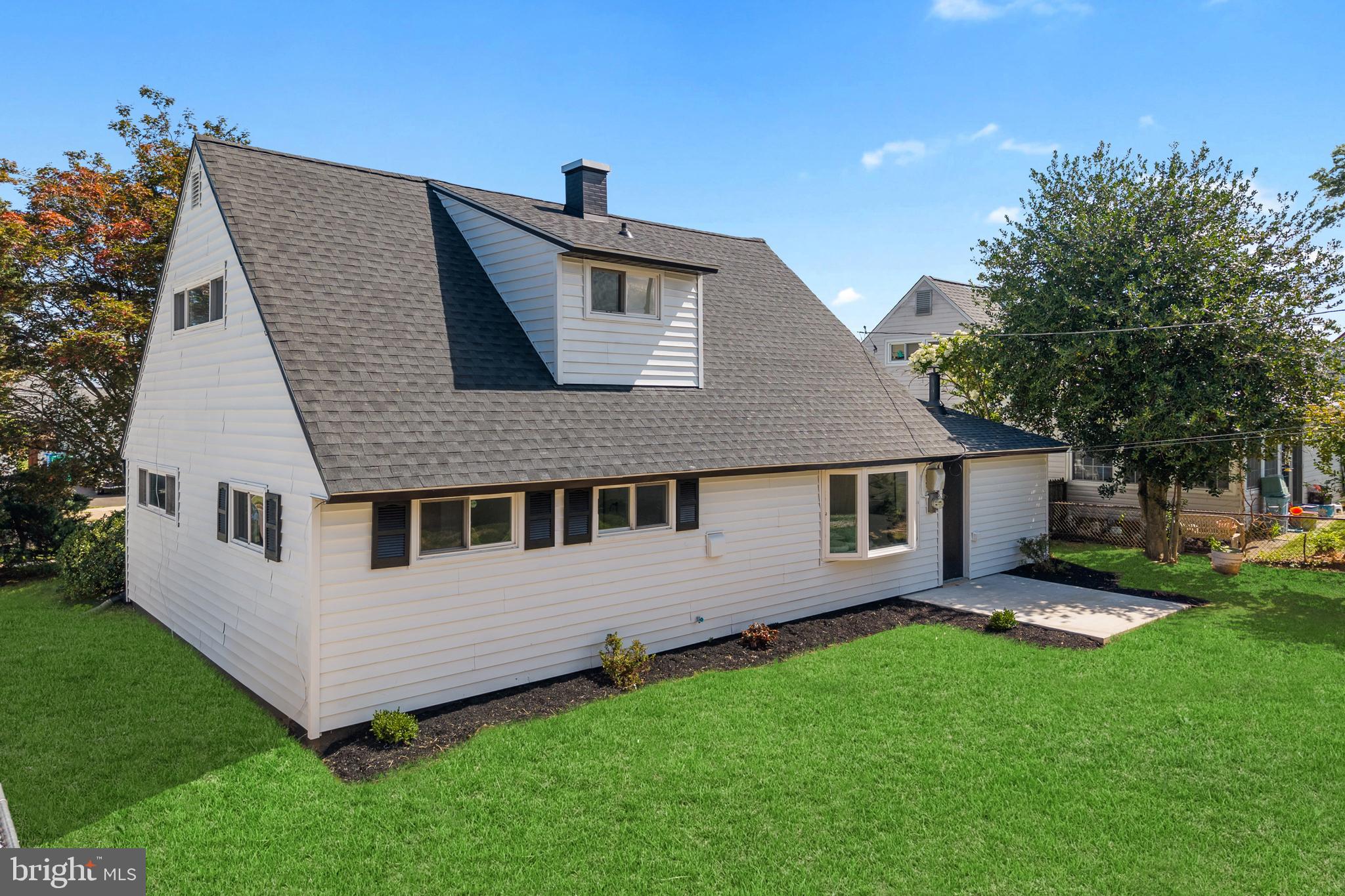 57 Middle Road Levittown, PA 19056 - Photo 24 of 26