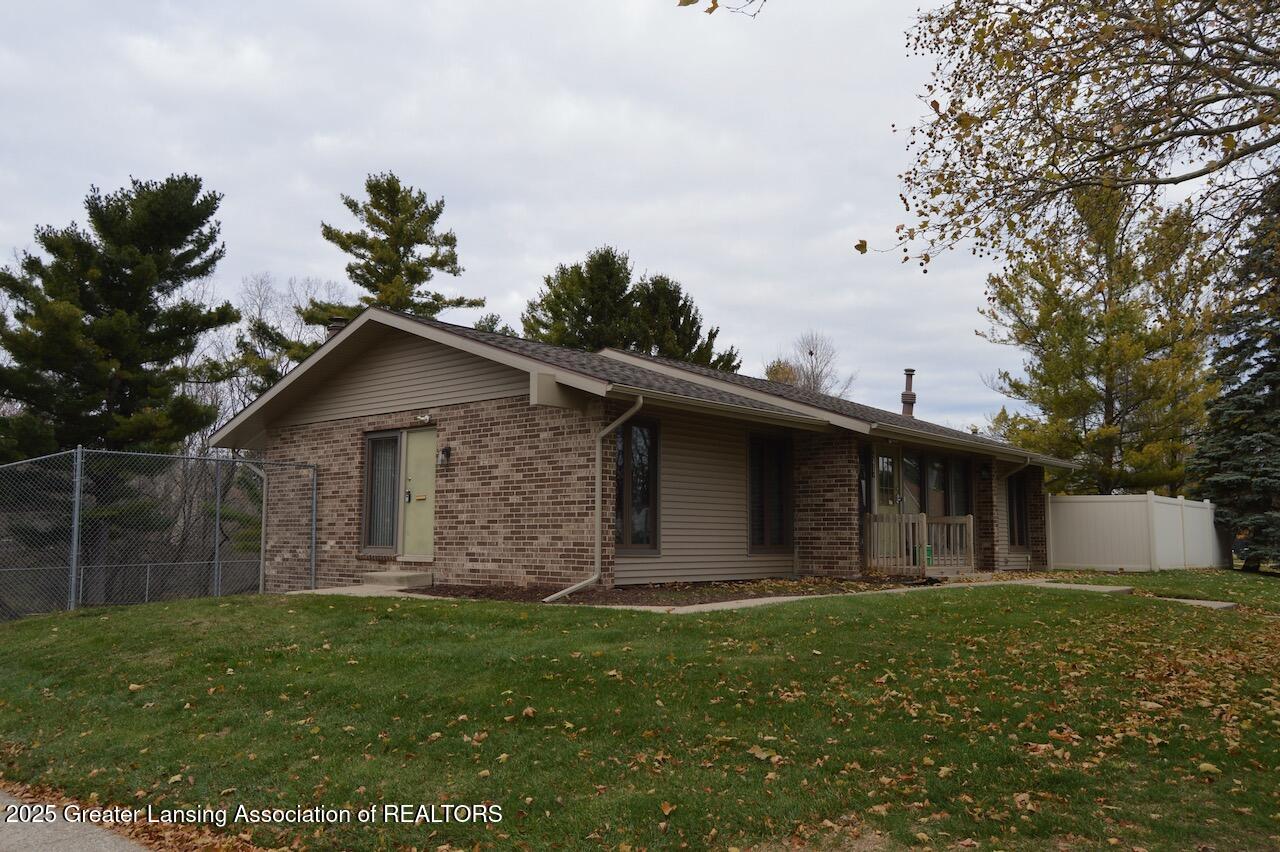 1734 Maple Ridge Road Haslett, MI 48840 - Photo 57 of 60 Club House