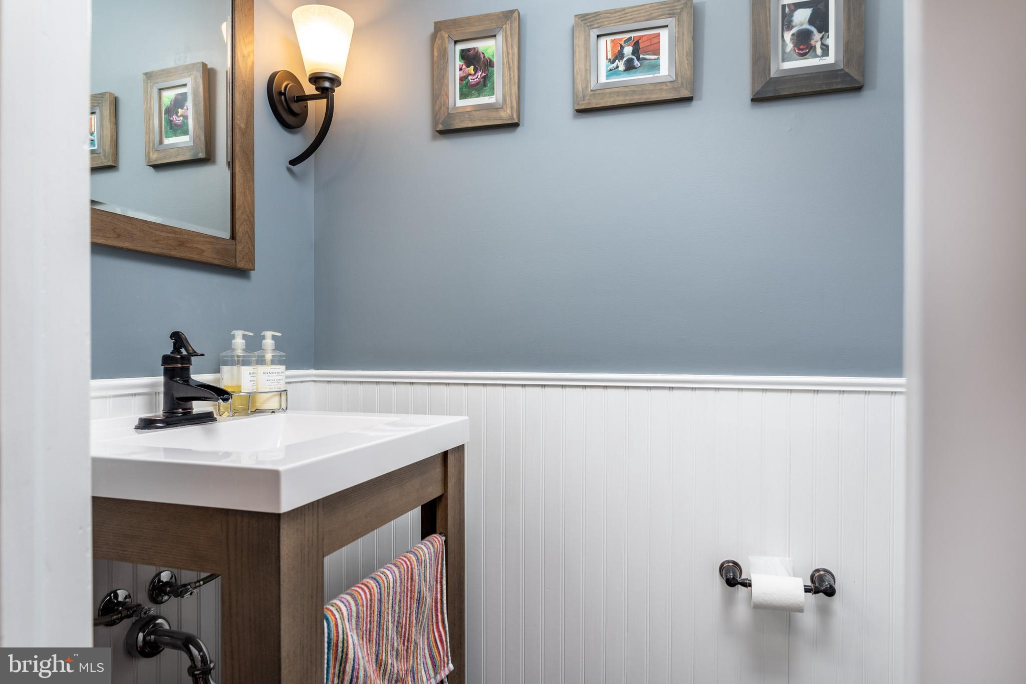 521 Paddock Road Havertown, PA 19083 - Photo 14 of 32 Powder Room.