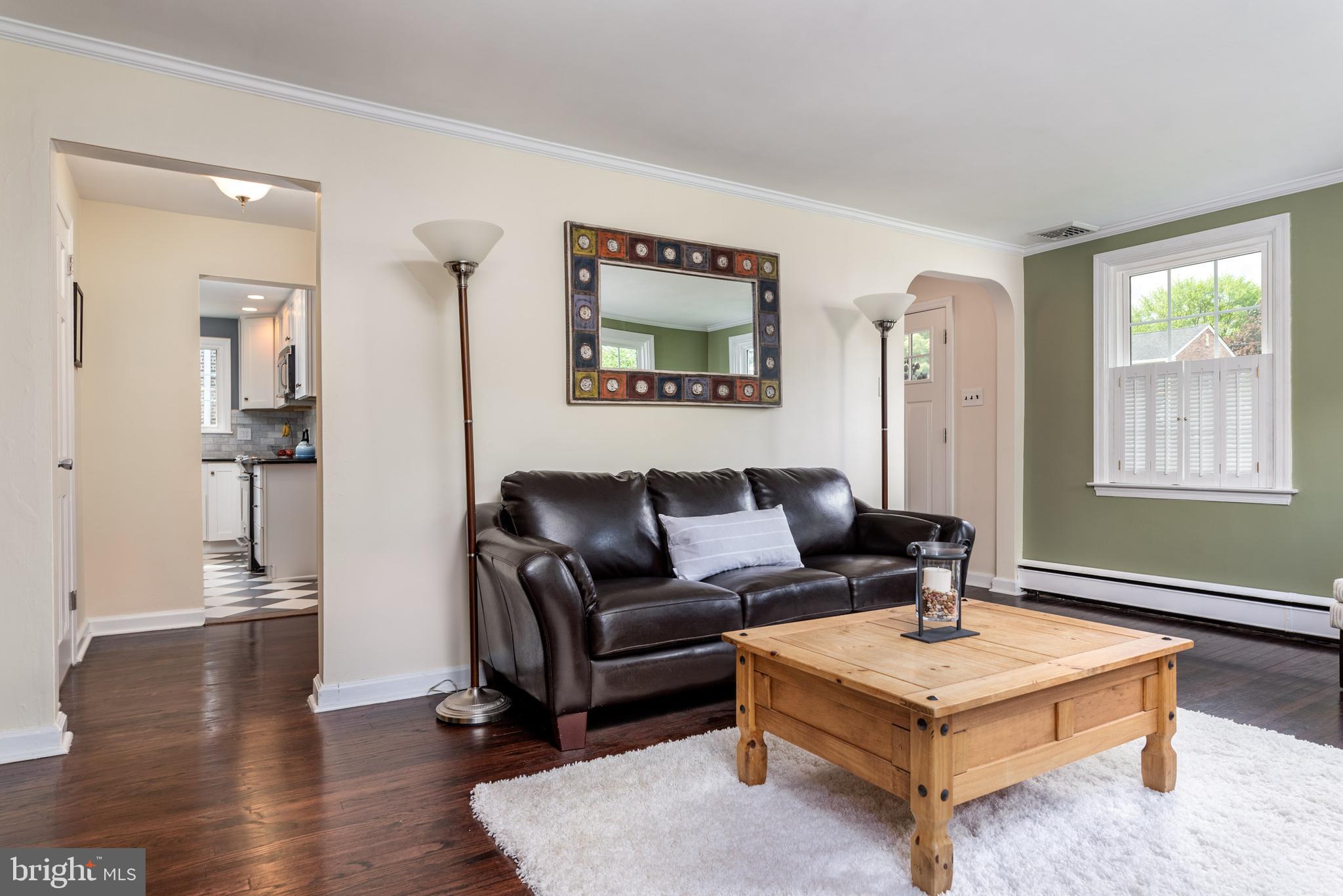 521 Paddock Road Havertown, PA 19083 - Photo 5 of 32 Living Room.