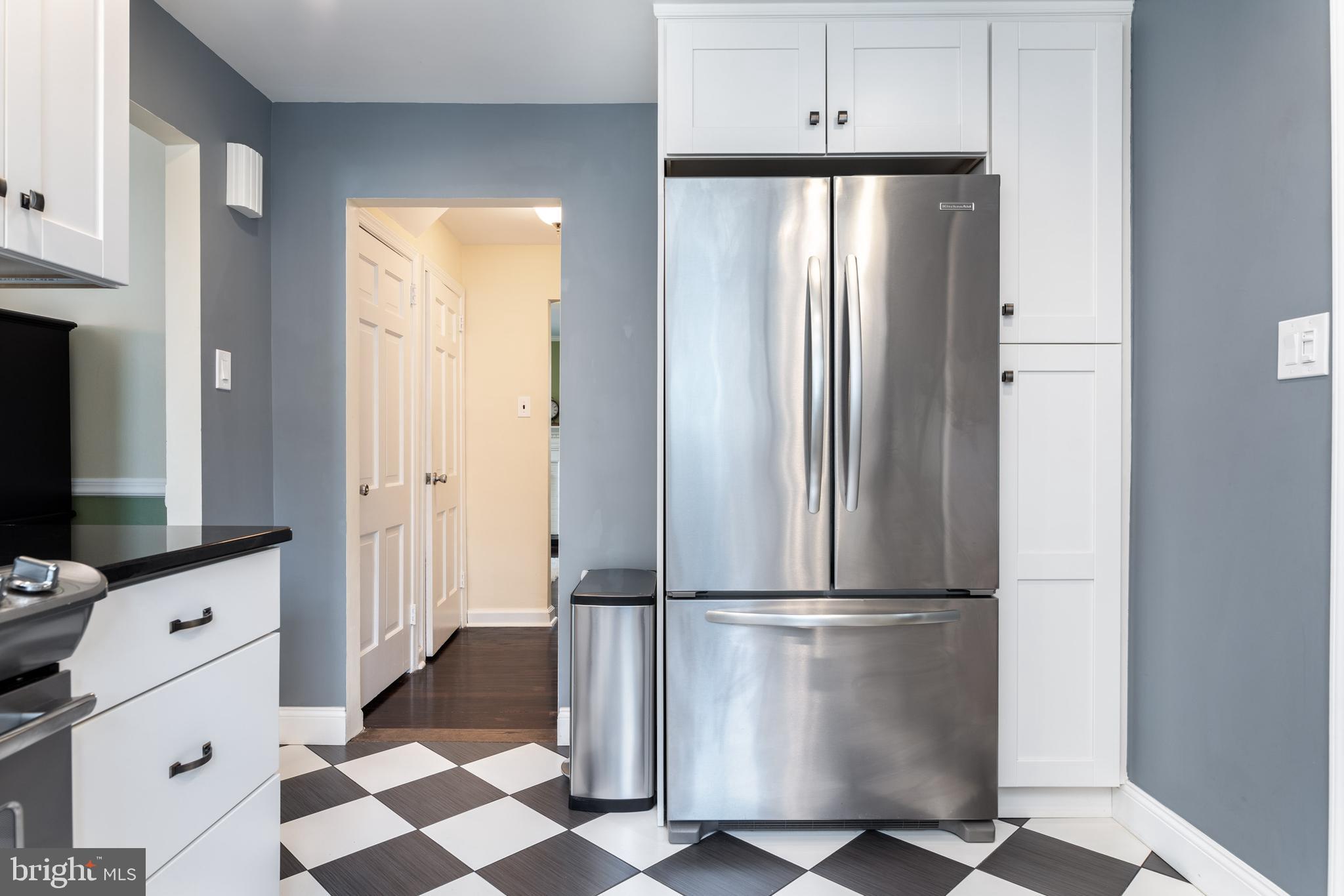 521 Paddock Road Havertown, PA 19083 - Photo 9 of 32 Kitchen.