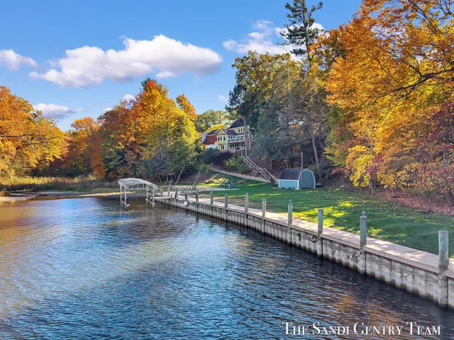 $2,185,000 | 18886 Greenwood Court, Spring Lake, MI 49456