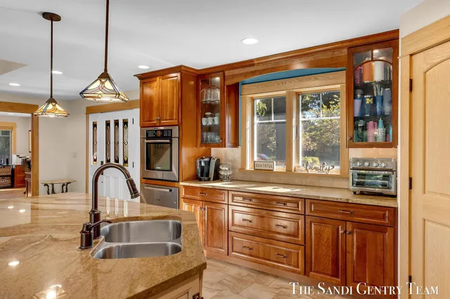 $2,185,000 | 18886 Greenwood Court, Spring Lake, MI 49456