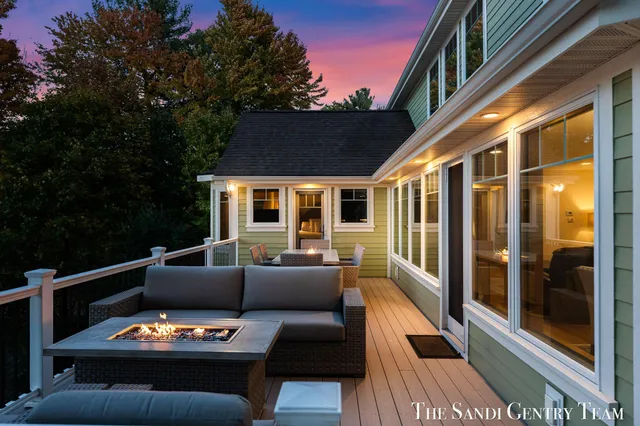 $2,185,000 | 18886 Greenwood Court, Spring Lake, MI 49456