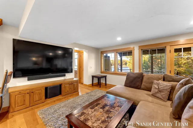 $2,185,000 | 18886 Greenwood Court, Spring Lake, MI 49456