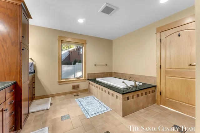 $2,185,000 | 18886 Greenwood Court, Spring Lake, MI 49456