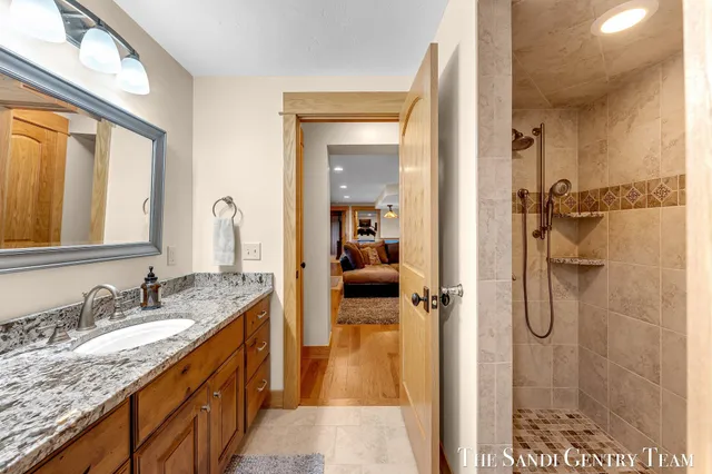 $2,185,000 | 18886 Greenwood Court, Spring Lake, MI 49456