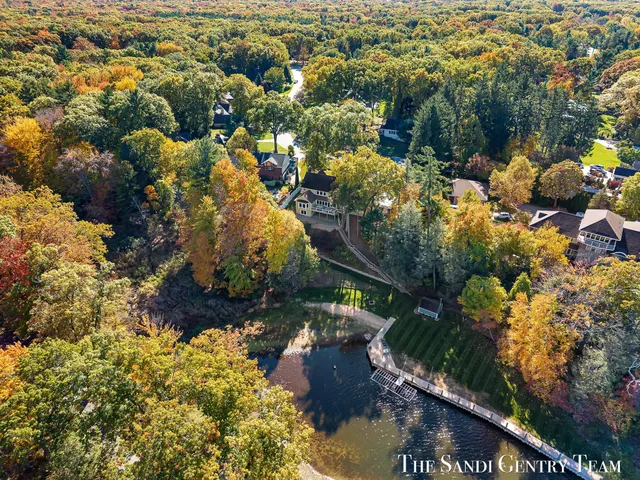 $2,185,000 | 18886 Greenwood Court, Spring Lake, MI 49456