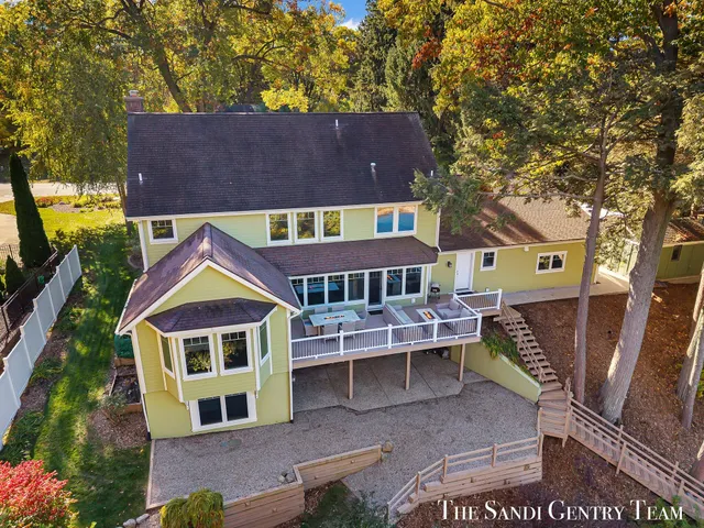 $2,185,000 | 18886 Greenwood Court, Spring Lake, MI 49456