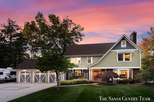 $2,185,000 | 18886 Greenwood Court, Spring Lake, MI 49456