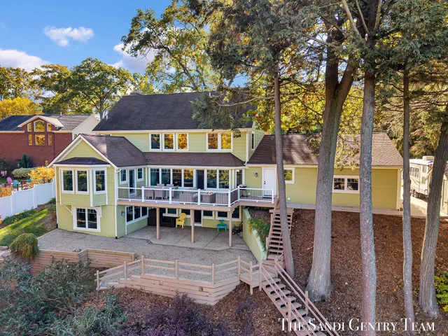 $2,185,000 | 18886 Greenwood Court, Spring Lake, MI 49456