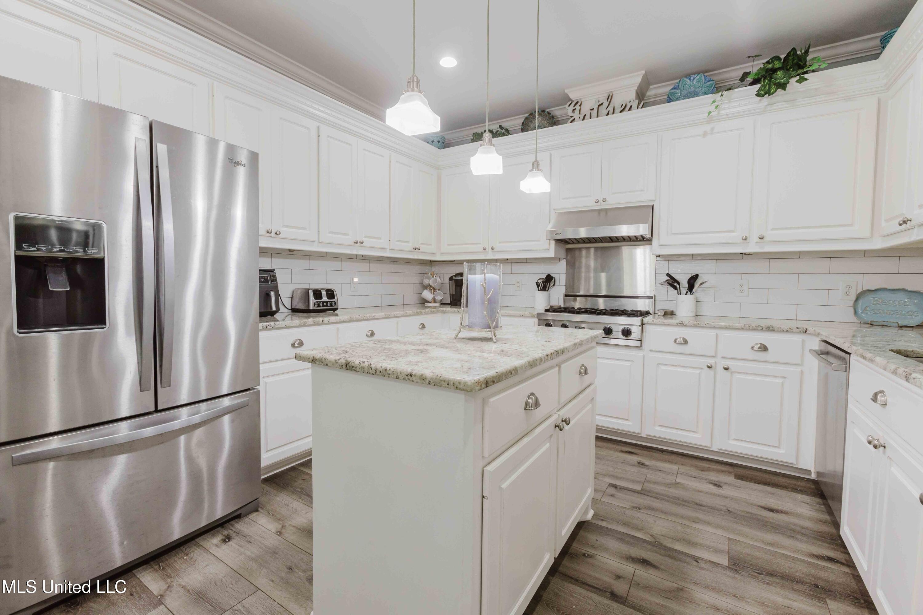 263 Lighthouse Lane Brandon, MS 39047 - Photo 12 of 30 watsonphotography260209112316