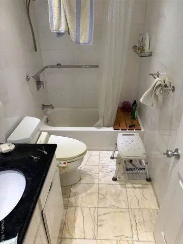 $559,000 | 60 East Pine Street, Long Beach, NY 11561