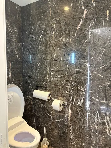 $559,000 | 60 East Pine Street, Long Beach, NY 11561