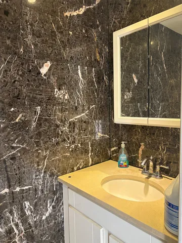 $559,000 | 60 East Pine Street, Long Beach, NY 11561