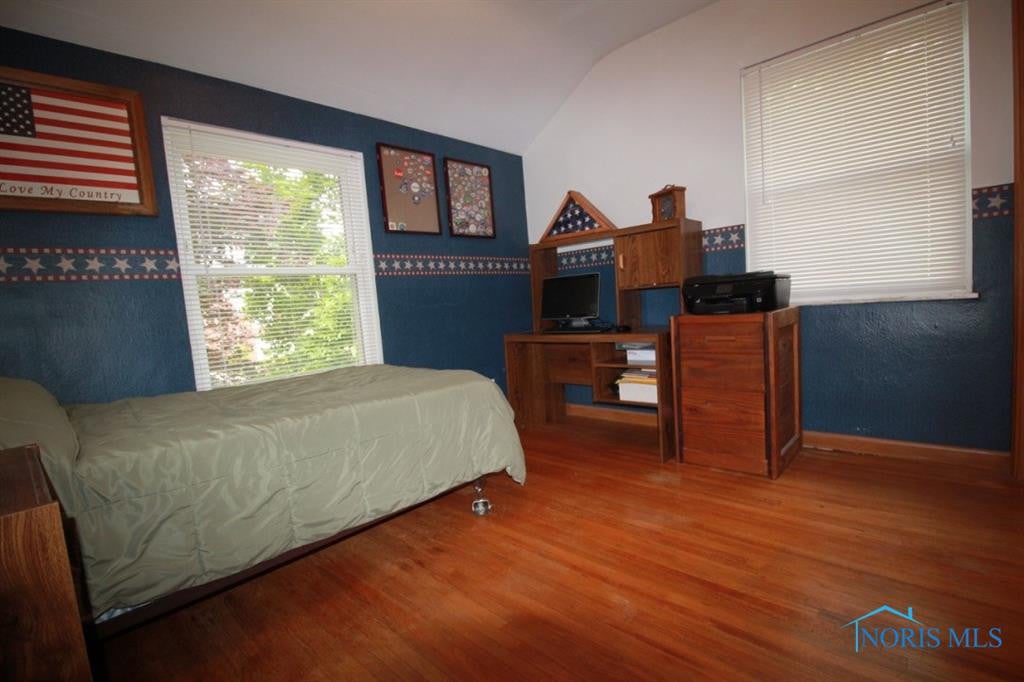 3128 Aldringham Road Toledo, OH 43606 - Photo 26 of 35 The patriotic bedroom.. USA!!!