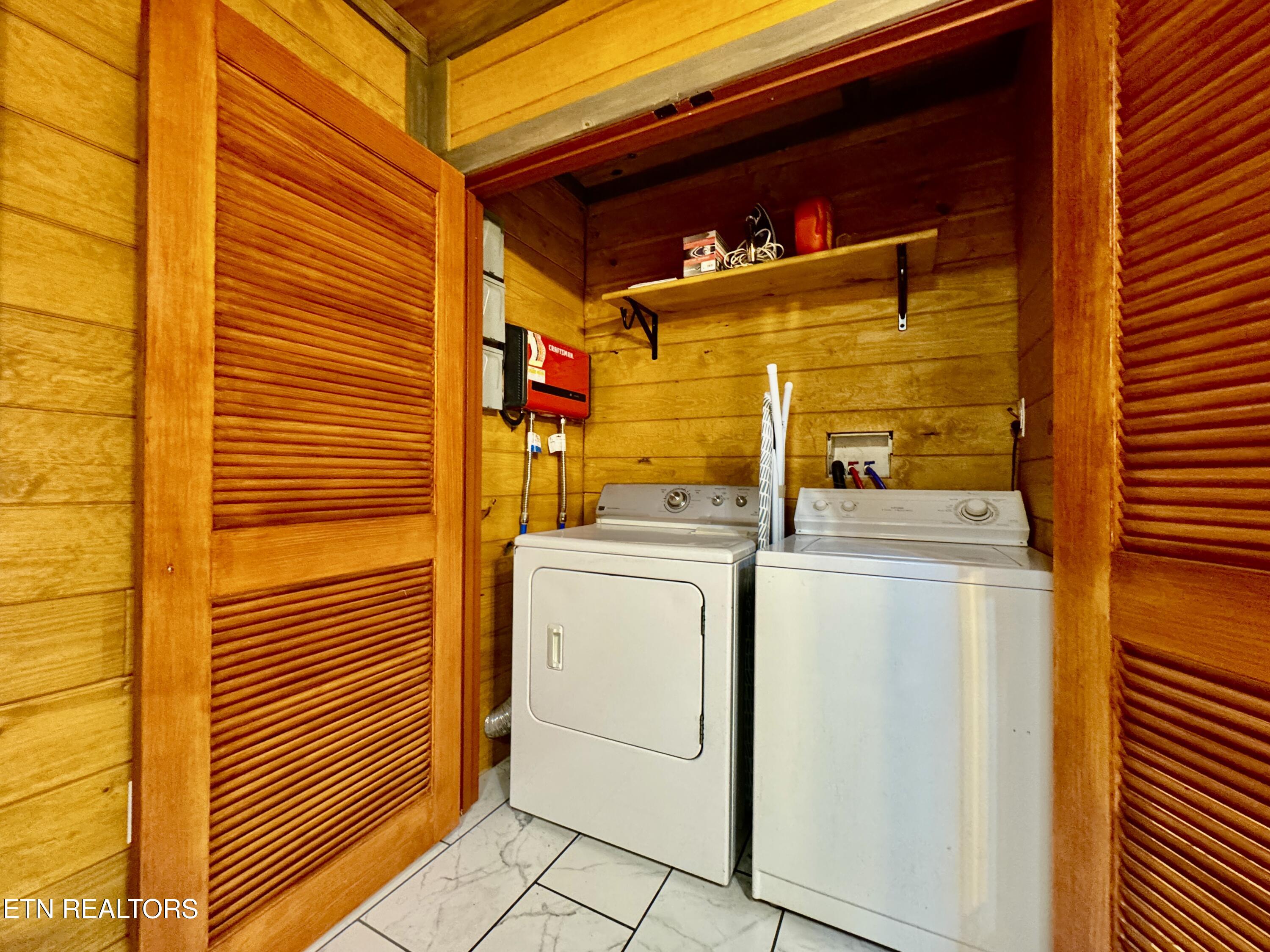 1908 Inskip Lane Dandridge, TN 37725 - Photo 34 of 47 34