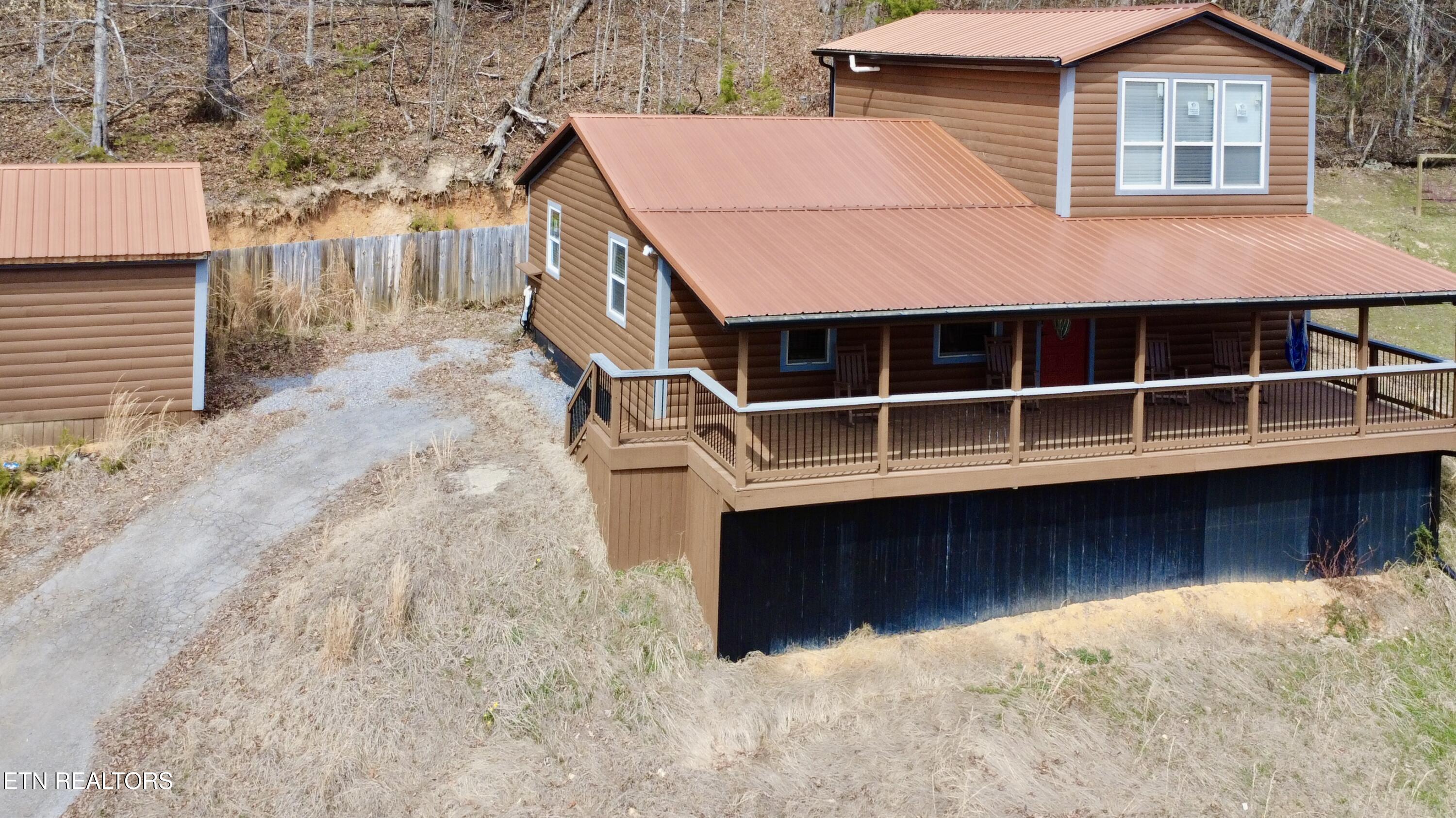 1908 Inskip Lane Dandridge, TN 37725 - Photo 6 of 47 6