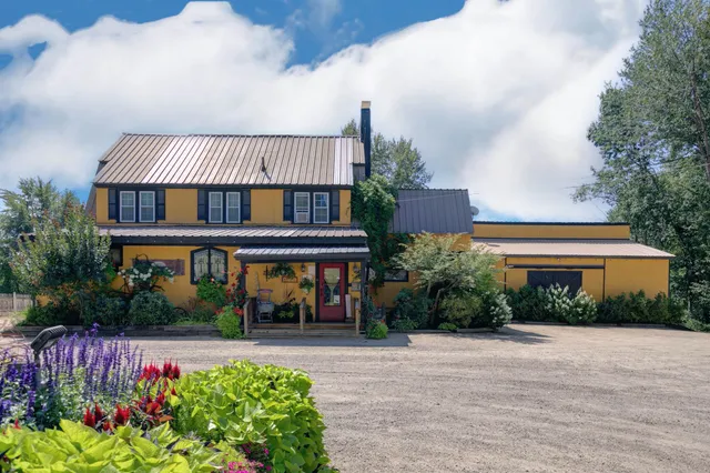 $1,350,000 | 3002 White Mountain Highway, Unit LOTS 29 AND 30 3002 AND 3016 WHITE MOUNTAIN HWY, Conway, NH 03860