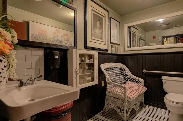 $1,350,000 | 3002 White Mountain Highway, Unit LOTS 29 AND 30 3002 AND 3016 WHITE MOUNTAIN HWY, Conway, NH 03860