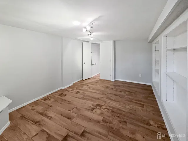 $616,000 | 38 Warrenville Road, Middlesex, NJ 08846