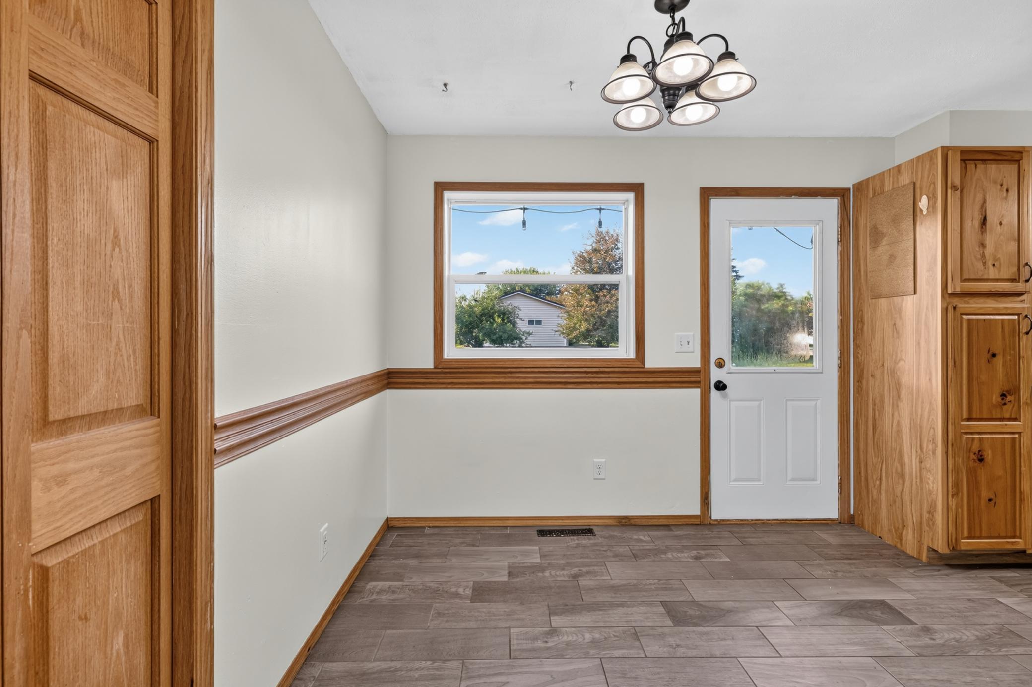 515 9th Street Southwest Braham, MN 55006 - Photo 12 of 28 Gallery Image 12