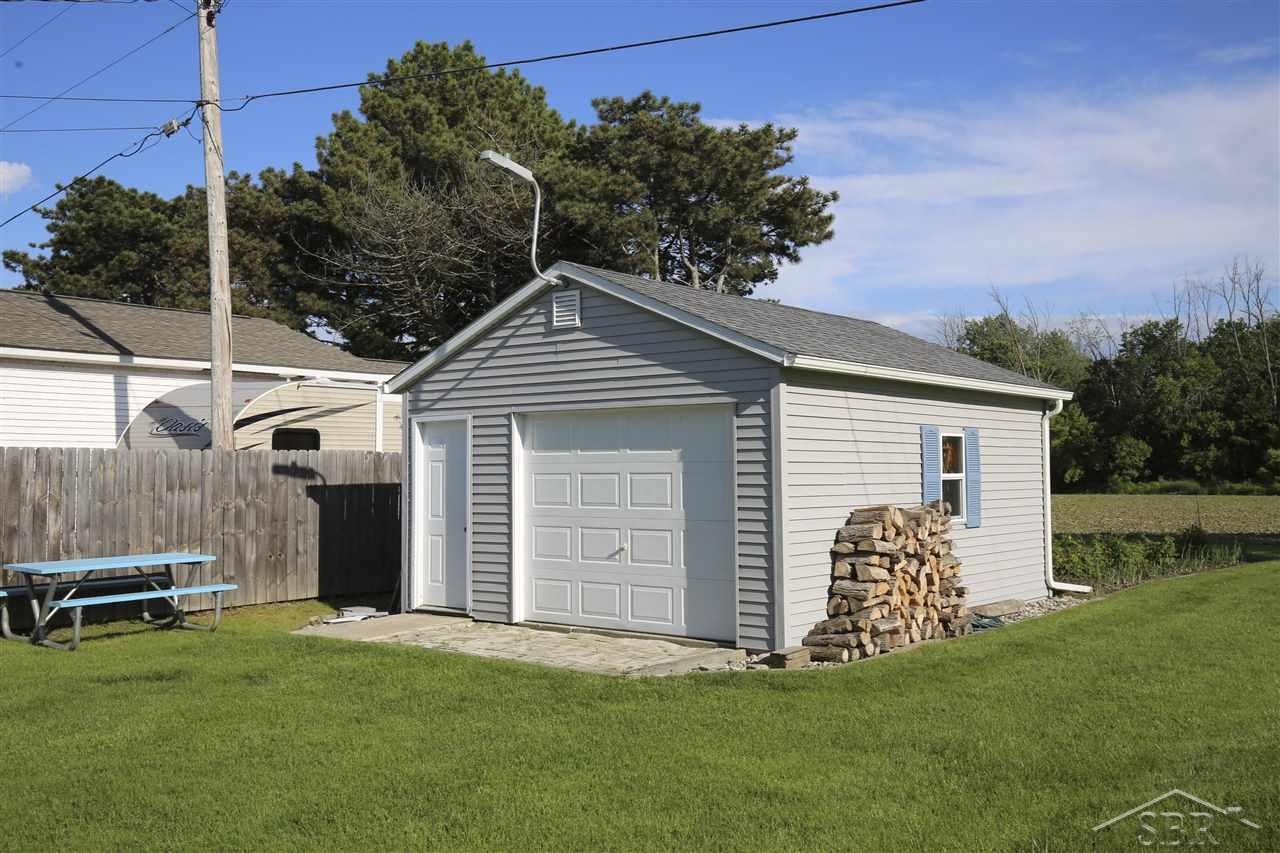 2396 East Chip Road Kawkawlin, MI 48631 - Photo 35 of 42 50082088-34.JPG