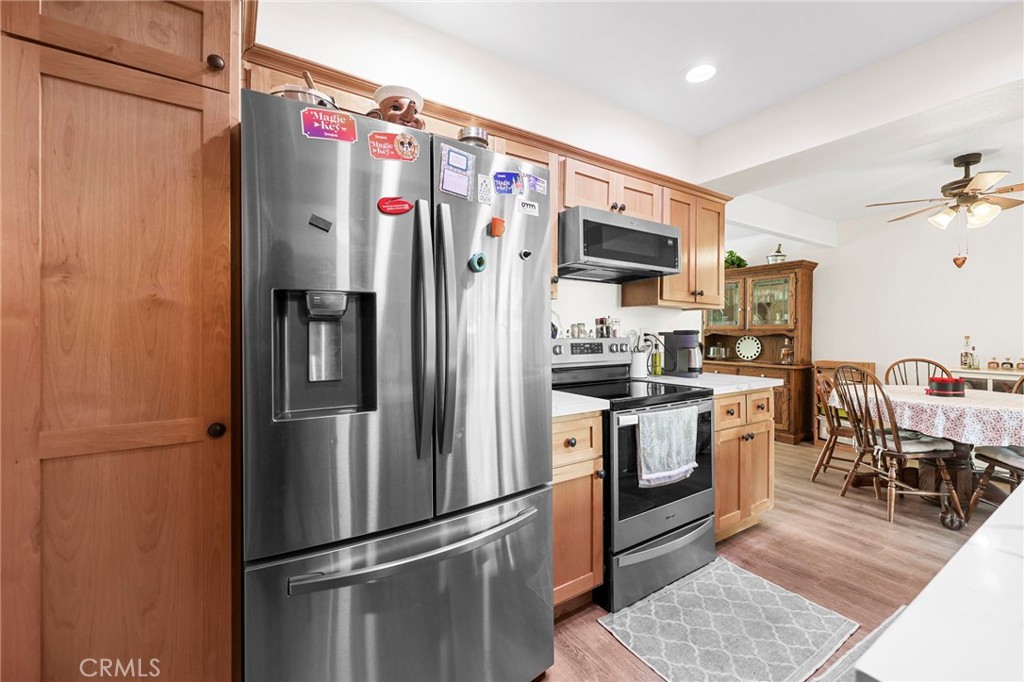 360 Meadow Court Brea, CA 92821 - Photo 19 of 41 View of kitchen and dining area