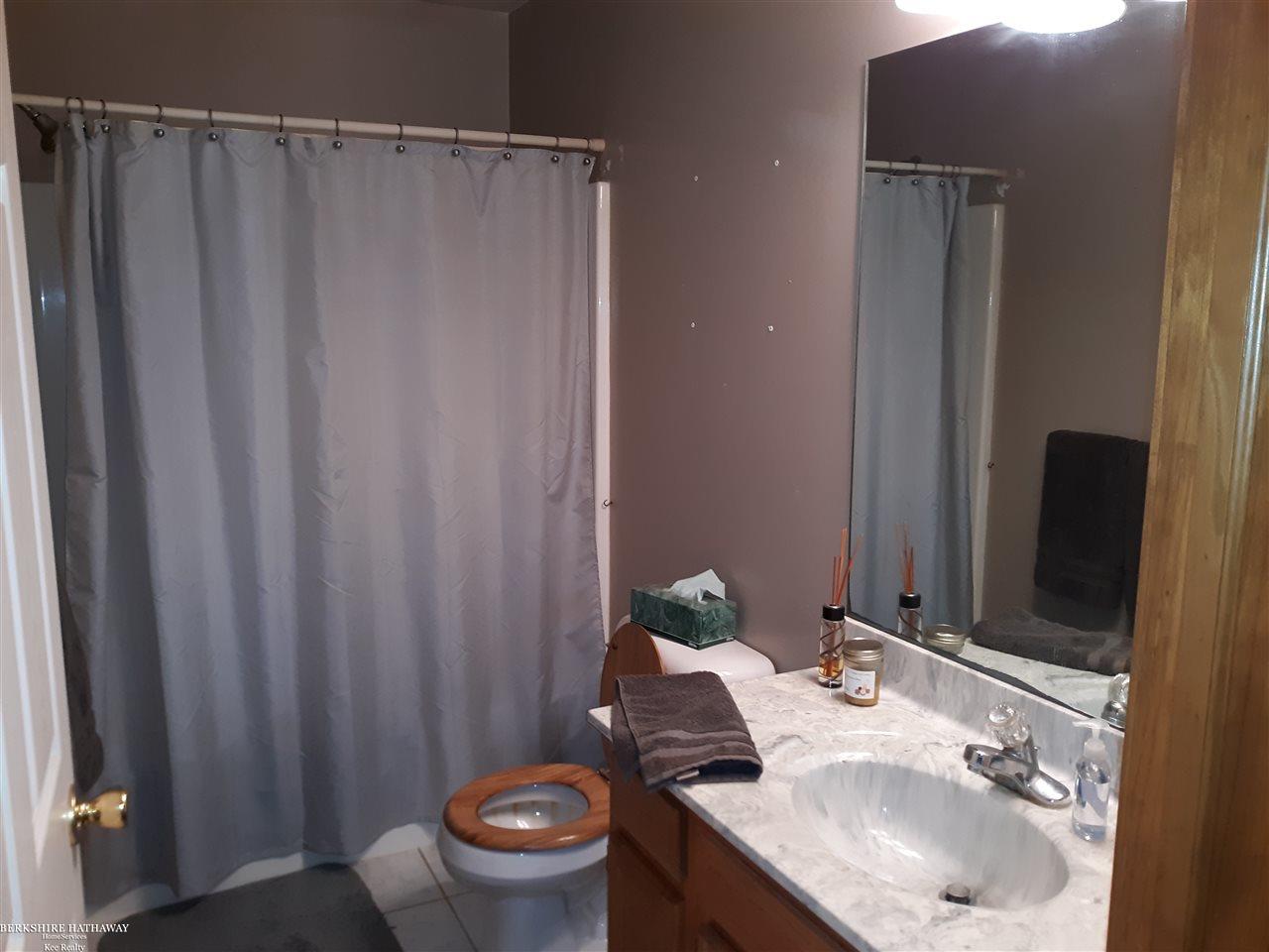 6047 Connell Road Yale, MI 48097 - Photo 12 of 20 31390662-11.JPG