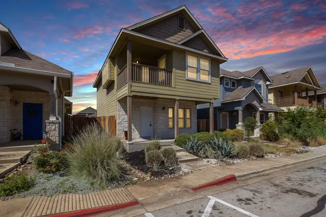 $1,675 | 4602 Kind Way, Unit 287, Austin, TX 78725