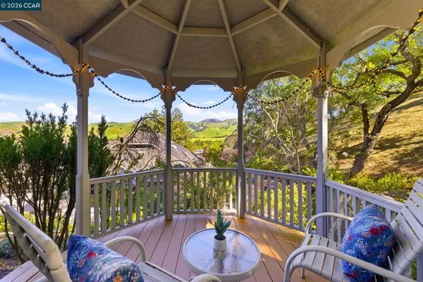 $2,850,000 | 725 Castle Rock Road, Walnut Creek, CA 94598