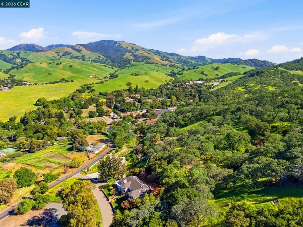 $2,850,000 | 725 Castle Rock Road, Walnut Creek, CA 94598