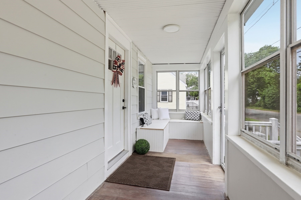5 Linden Road Peabody, MA 01960 - Photo 3 of 37 Gallery Image 3
