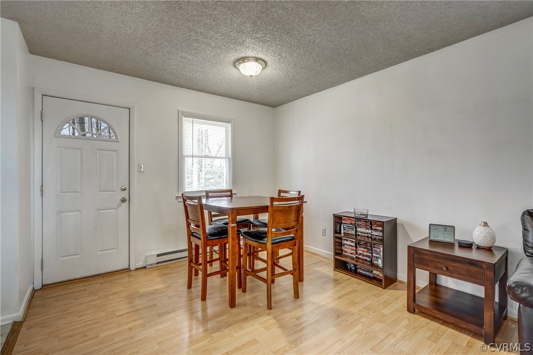 412 Queensway Road Chesterfield, VA 23236 - Photo 26 of 39 a view of a livingroom with furniture and window